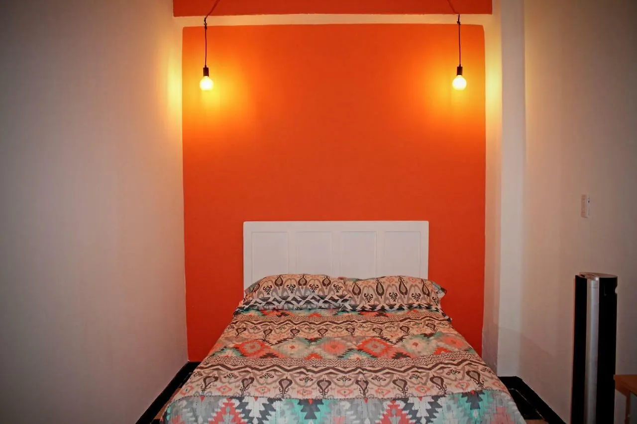 Hostal Americana Guadalajara Albergue